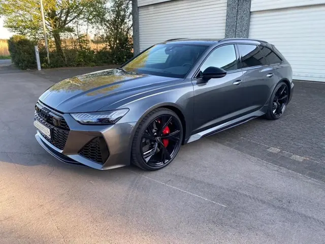 Audi RS6 2022 — Sports Car Rental Barcelona, Barcelona