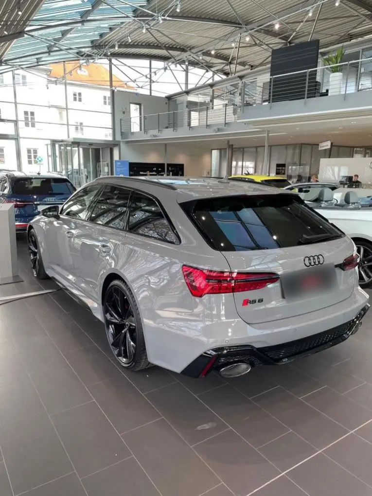 Audi RS6 Dynamic 2023, exterior — Sports Car Rental Barcelona, Barcelona. Audi RS6 Dynamic en Barcelona El Audi RS6 Dynamic 2023 está disponible para alquiler en…