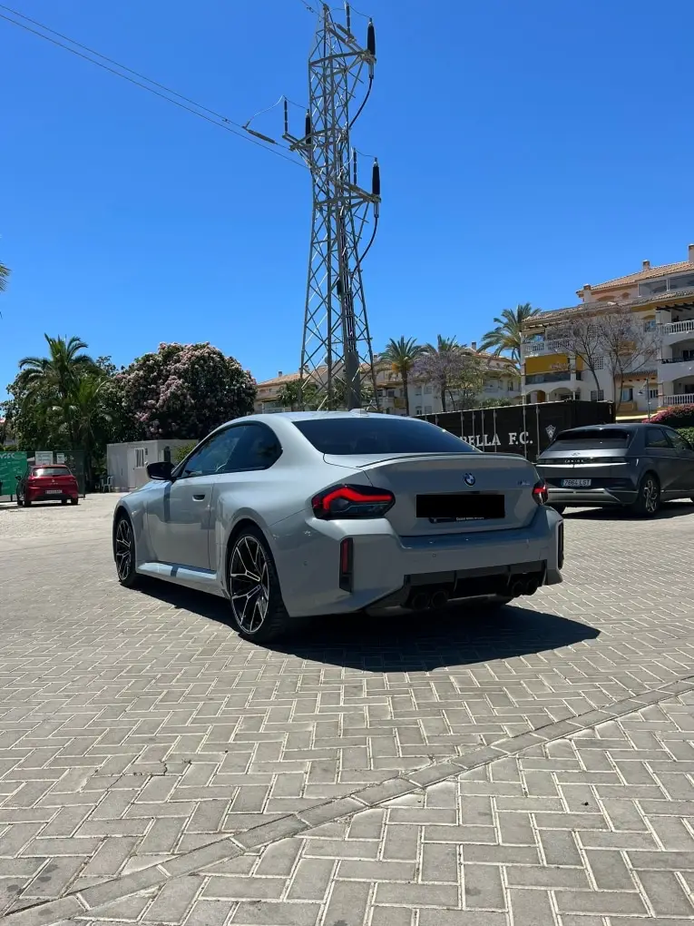 BMW M2 2024, exterior — Sports Car Rental Barcelona, Barcelona. BMW M2 en Barcelona El BMW M2 2024 forma parte de la oferta de alquiler de deportivos en…
