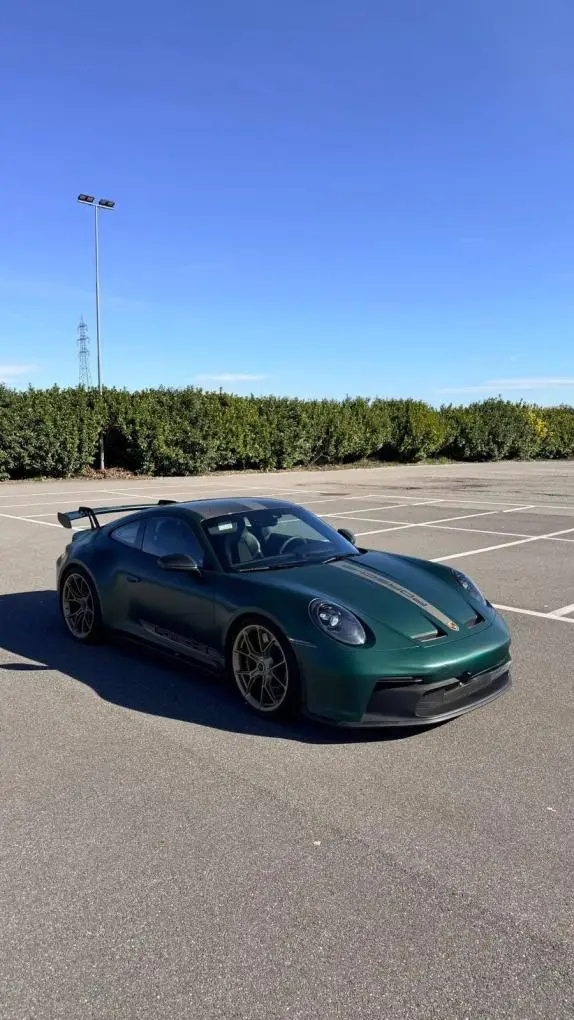 Porsche 911 GT3 2026 — Sports Car Rental Barcelona, Barcelona. Porsche 911 GT3 en Barcelona El Porsche 911 GT3 2026 está disponible para alquiler en…